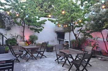 Hotel Tango Inn