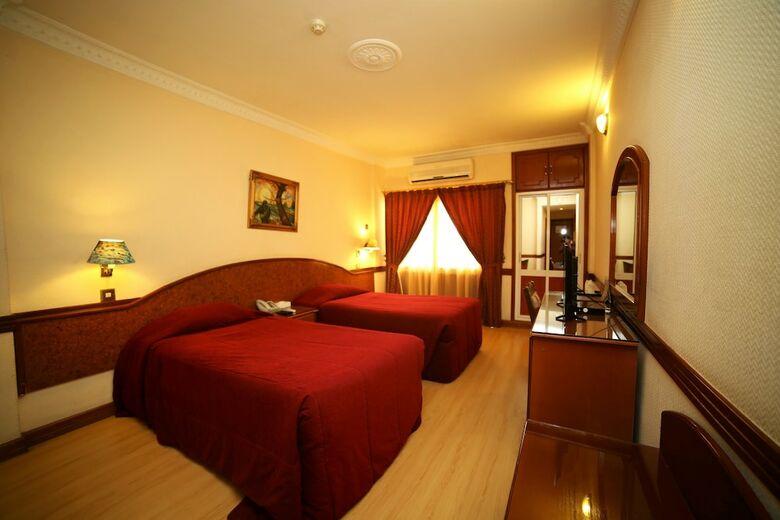 Awal Hotel