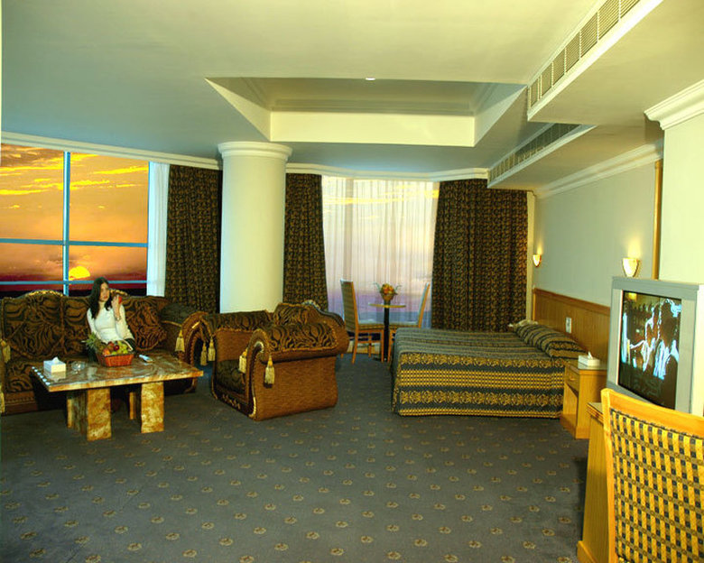 Hotel Phoenicia Tower