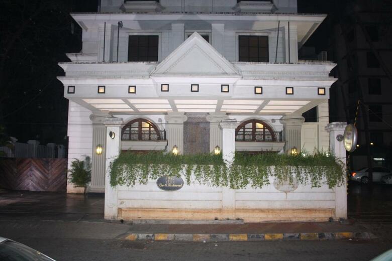 Hotel Karl Residency