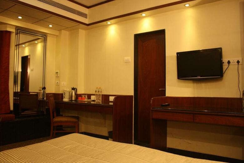 Hotel Karl Residency