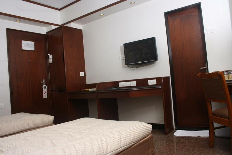 Hotel Karl Residency