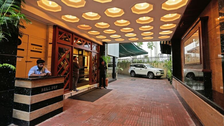 Hotel Metro Palace
