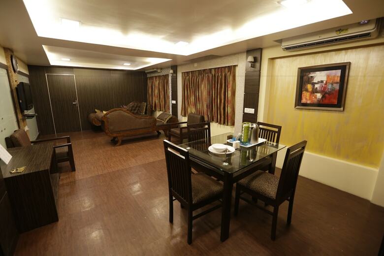 Hotel Metro Palace