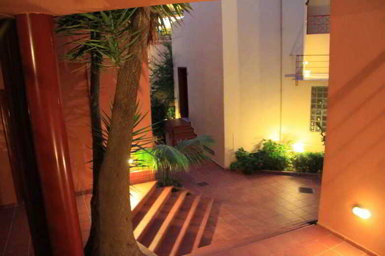 Hotel Elotia