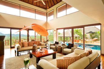 Hotel Pavilions Resort
