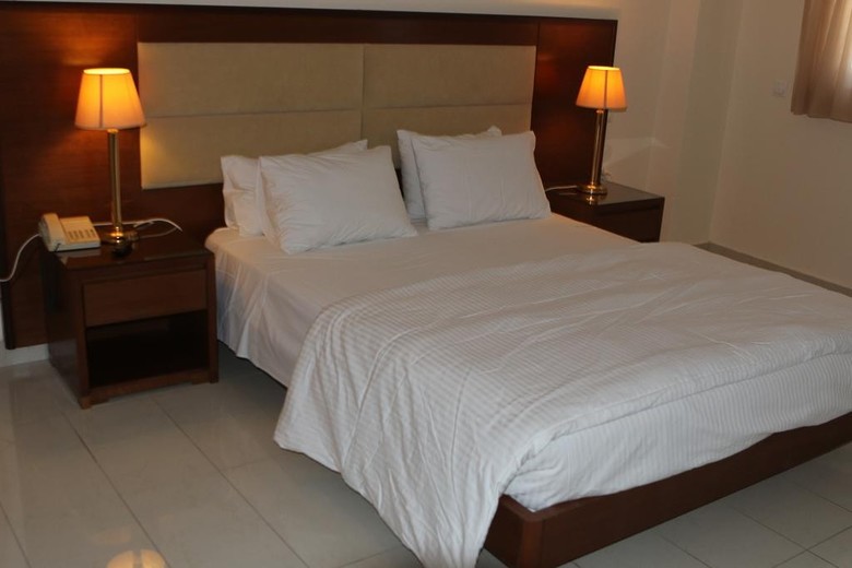 Hotel Paleos Apartments