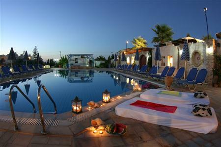 Golden Bay Aparthotel