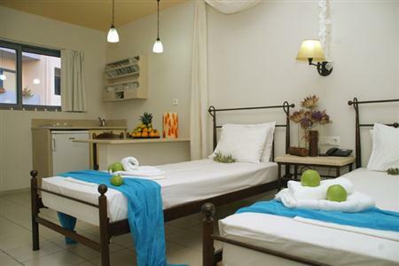 Golden Bay Aparthotel