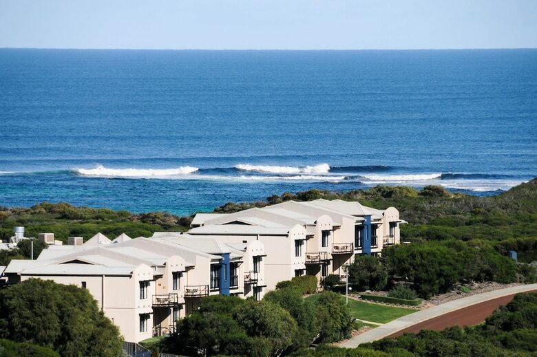 Hotel Margarets Beach Resort