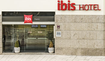 Hotel Ibis Bragan�a (.)