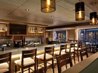 Hotel Latham