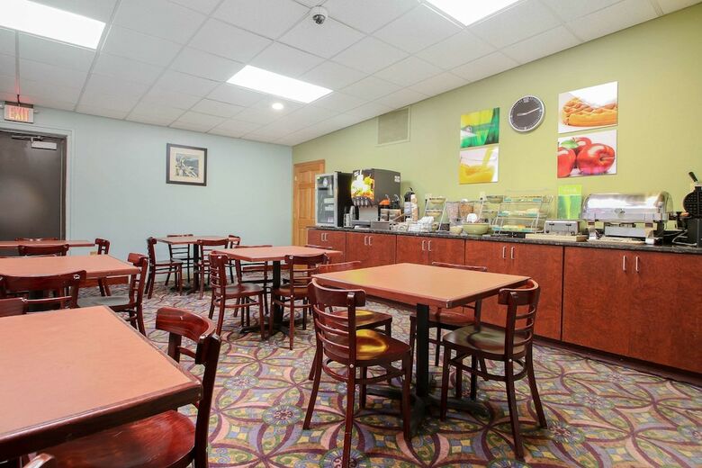 Hotel Quality Inn & Suites