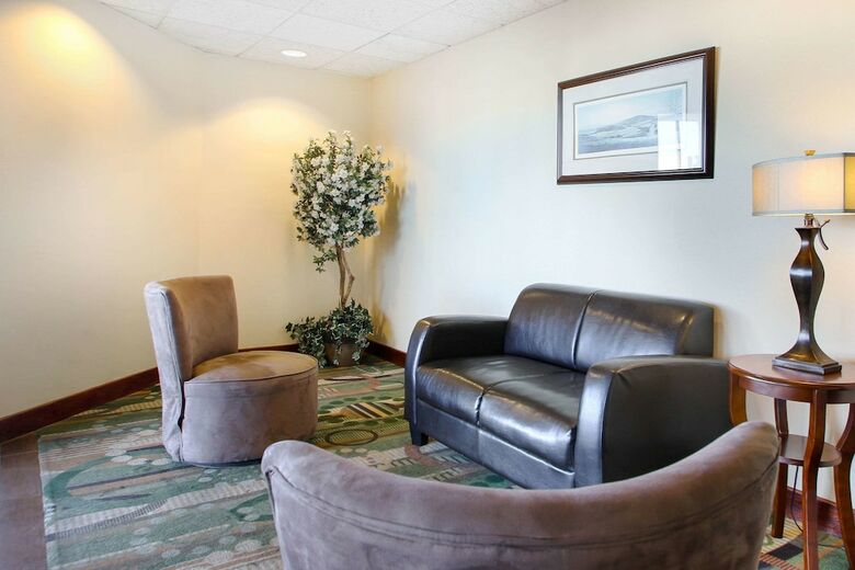 Hotel Quality Inn & Suites