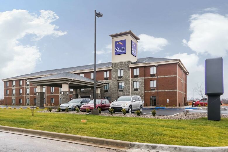 Hotel Sleep Inn & Suites