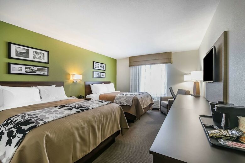 Hotel Sleep Inn & Suites