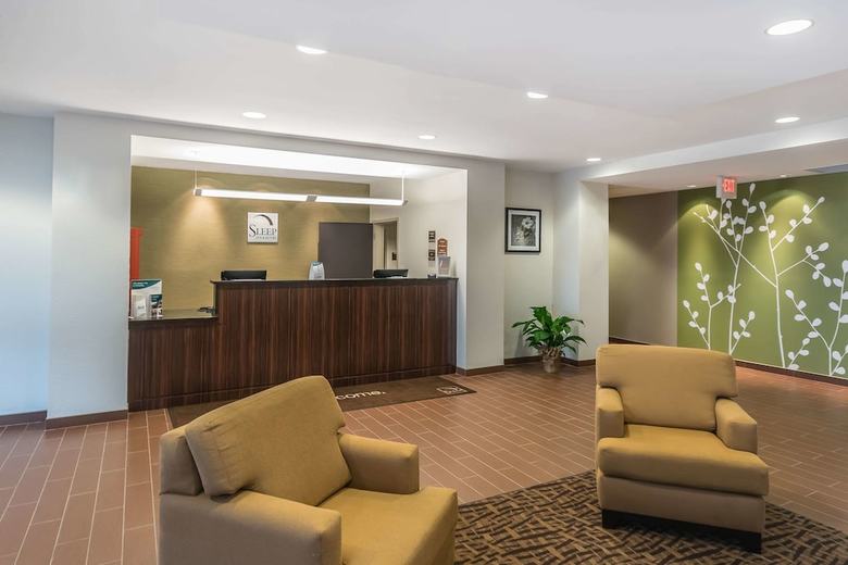 Hotel Sleep Inn & Suites