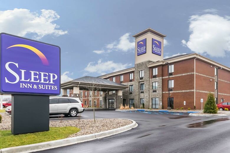Hotel Sleep Inn & Suites