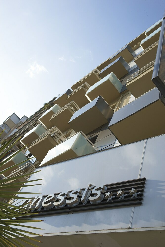 Hotel Anessis