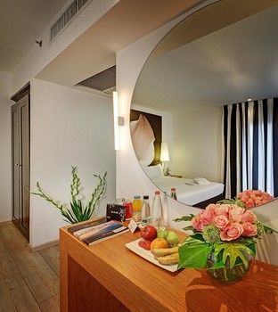 Savoy Sea Side Hotel