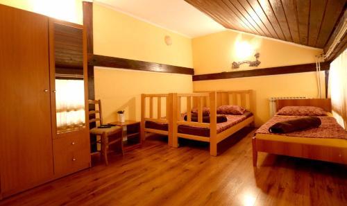 Hostal Pansion Sebilj