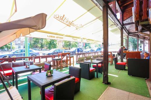 Hostal Pansion Sebilj