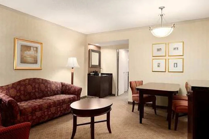 Hotel Embassy Suites Washington D.c.