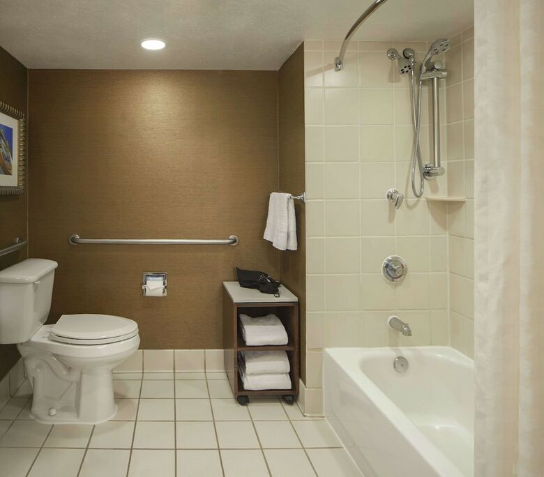 Hotel *embassy Suites Austin - Arboretum*