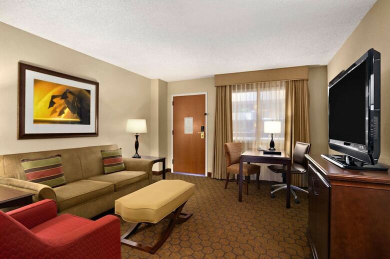 Hotel *embassy Suites Austin - Arboretum*
