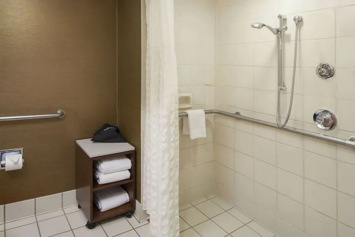 Hotel *embassy Suites Austin - Arboretum*