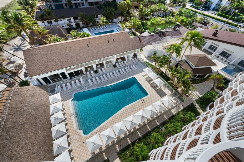 Hotel Beachcomber Resort & Villas
