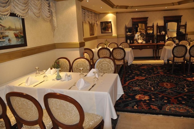 Aruna Hotel