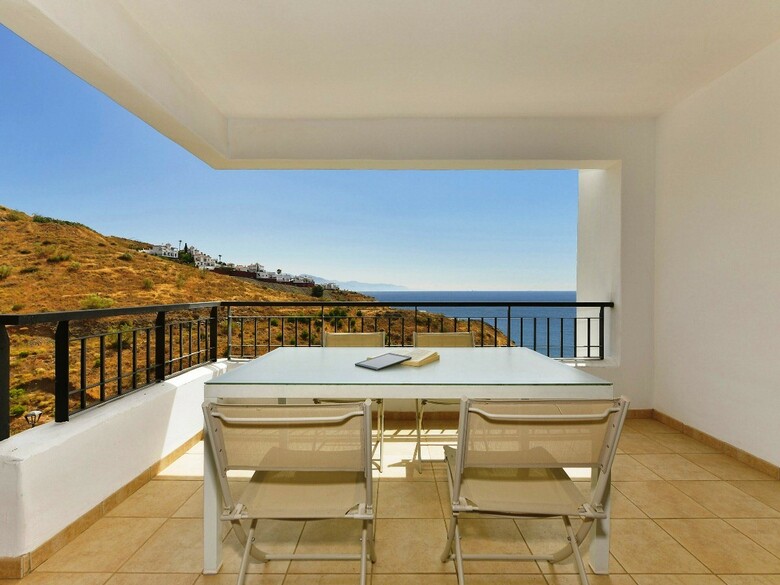 Apartamentos Ol�e Nerja Holiday Rentals By Fuerte Group