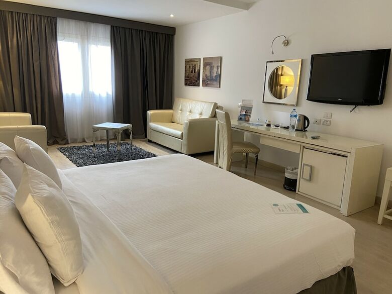 Hotel Barcelo Cairo Pyramids