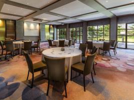 Hotel Sofitel Singapore Sentosa Resort And Spa