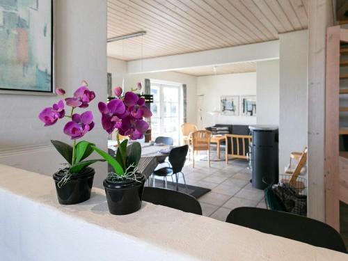 Three-bedroom Holiday Home In Bl�vand 44