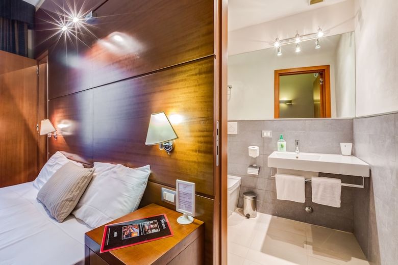 Bed & Breakfast Rovati Guest House