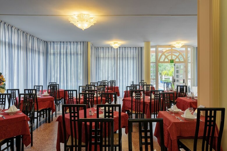 Hotel Royal