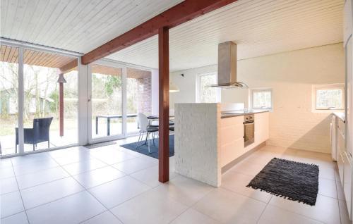 Holiday Home Hans Thuesensvej Bl�vand IV