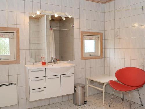 Three-bedroom Holiday Home In Bl�vand 65