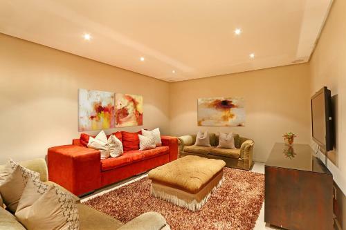 Bellazzure Villa