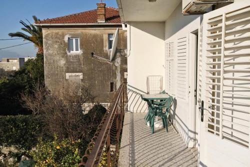 Apartment Kastel Stari 6059a