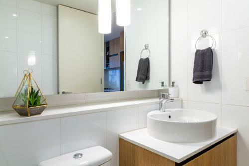 Apartamentos South Yarra Gem - 2bed, 2bath, Carpark, Wifi