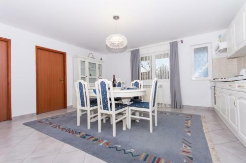 Apartments Toma