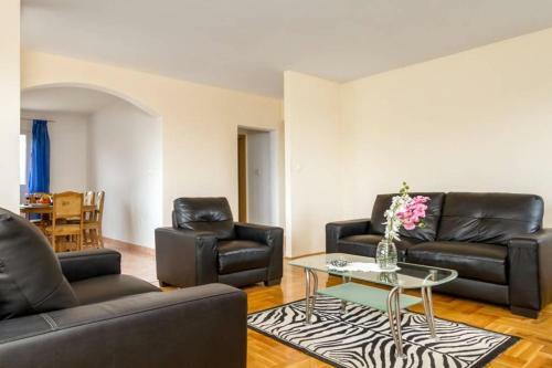 Apartments With A Parking Space Kastel Stari (kastela) - 11571