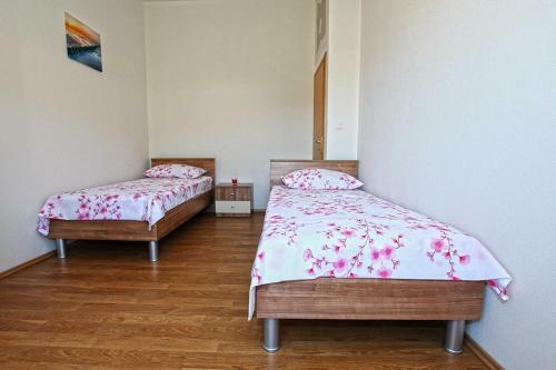 Apartments With A Parking Space Kastel Stari (kastela) - 11571