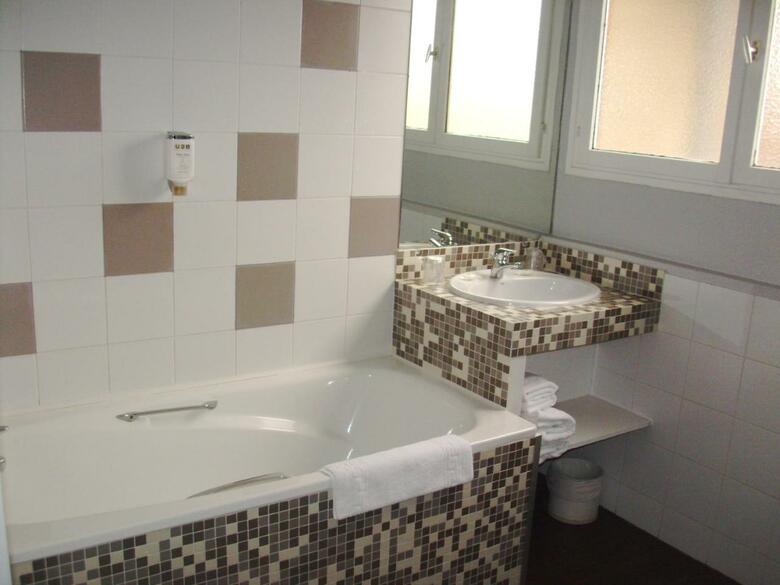 Quality Hotel De Europe Reims & Spa