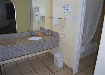 Hotel Econo Lodge Marcos