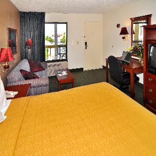 Hotel Quality Inn & Suites Cattle Baron