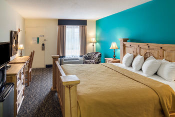 Hotel Quality Inn & Suites Cattle Baron